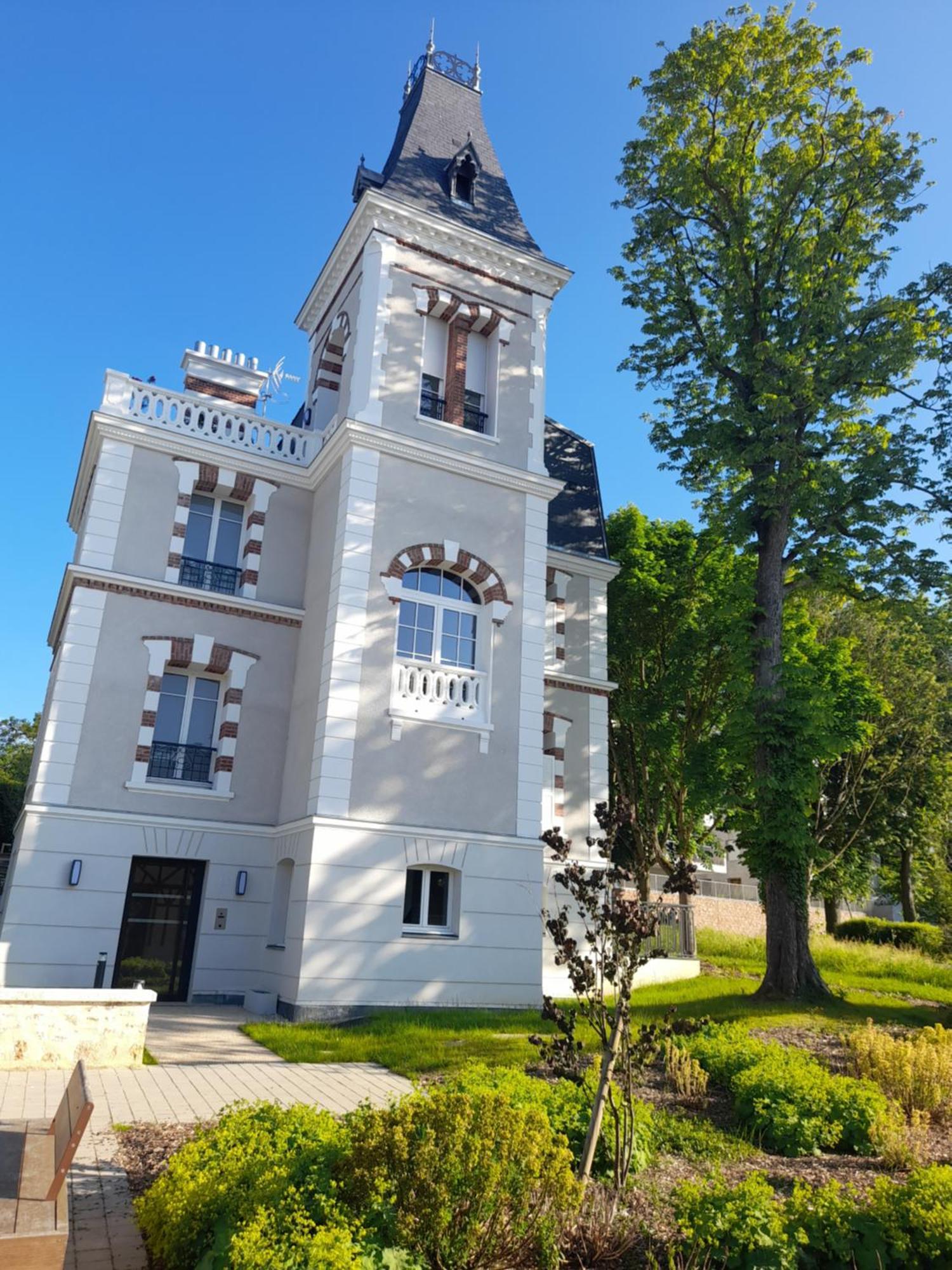 Appart Dans Petit Chateau En Centre Ville Lagny-sur-Marne Exterior photo